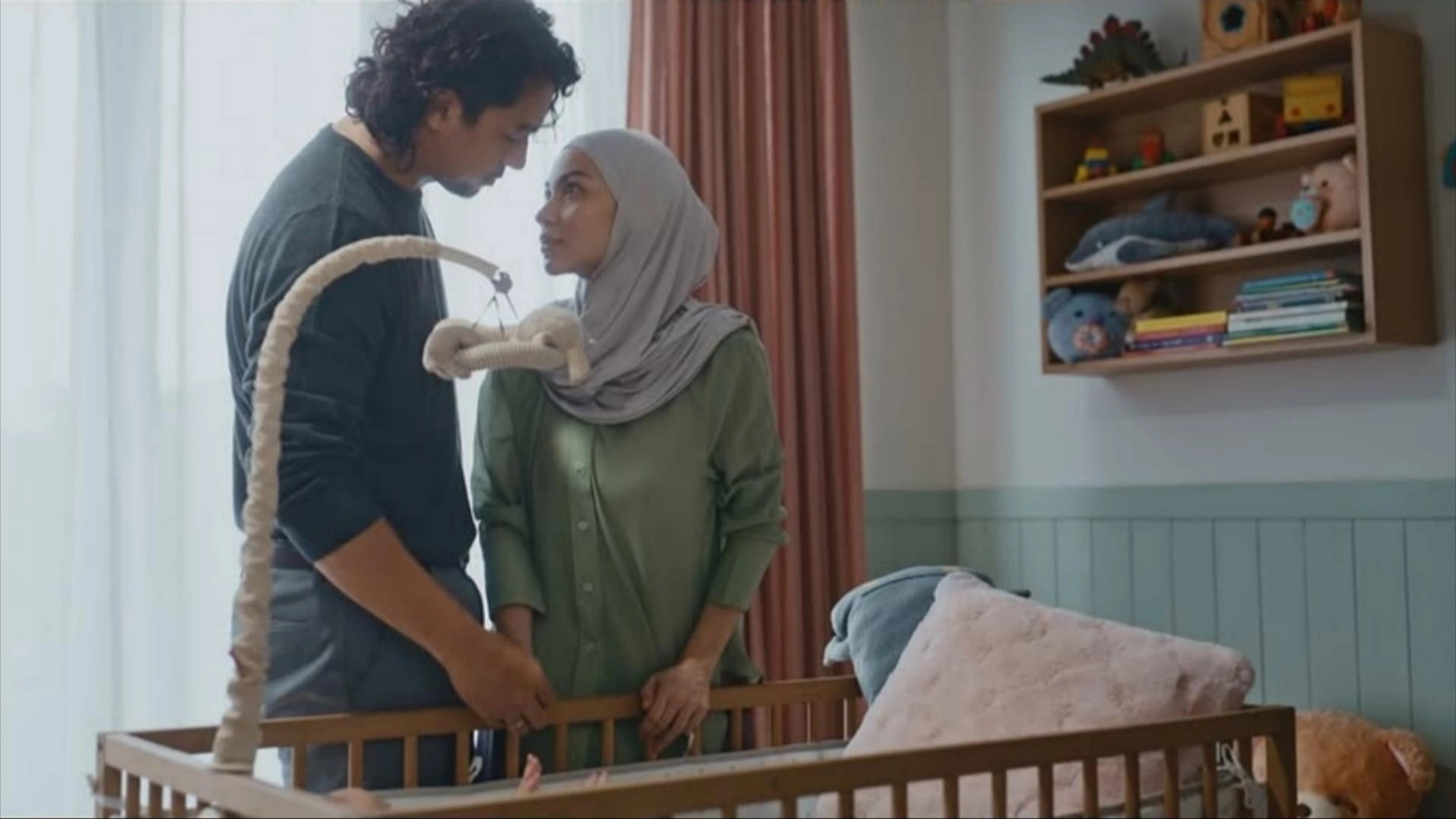 La Tahzan: Cinta, Dosa, Luka...