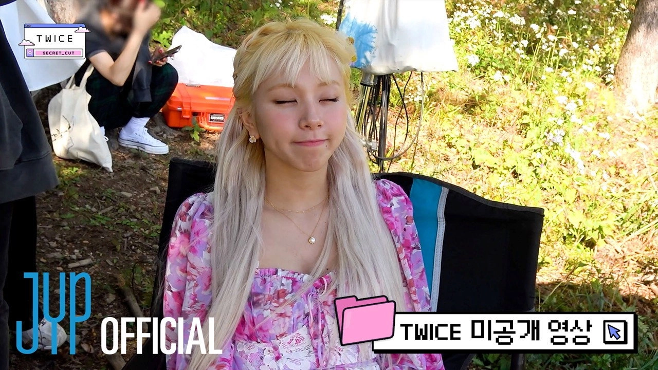 TWICE Secret Cut