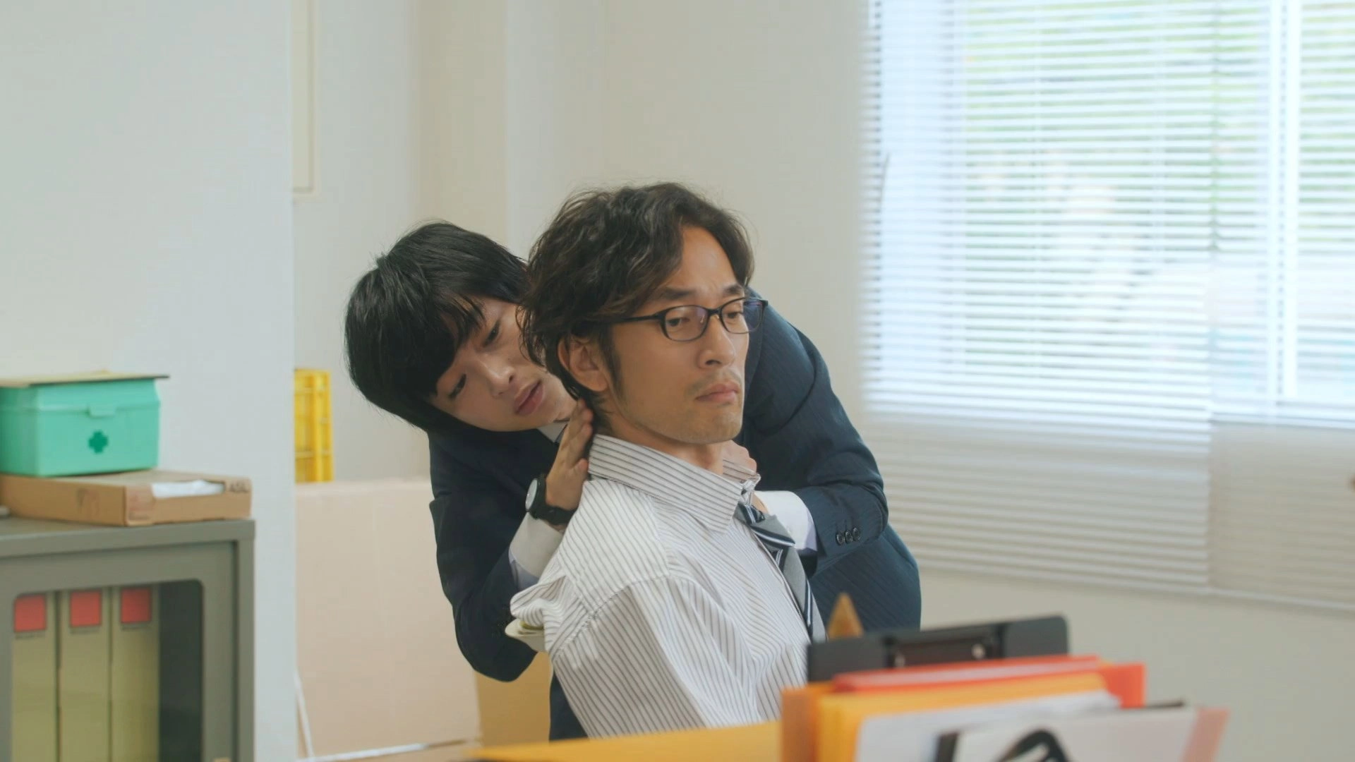 Two Office Workers Who Are Too Poisonous for One's Eyes