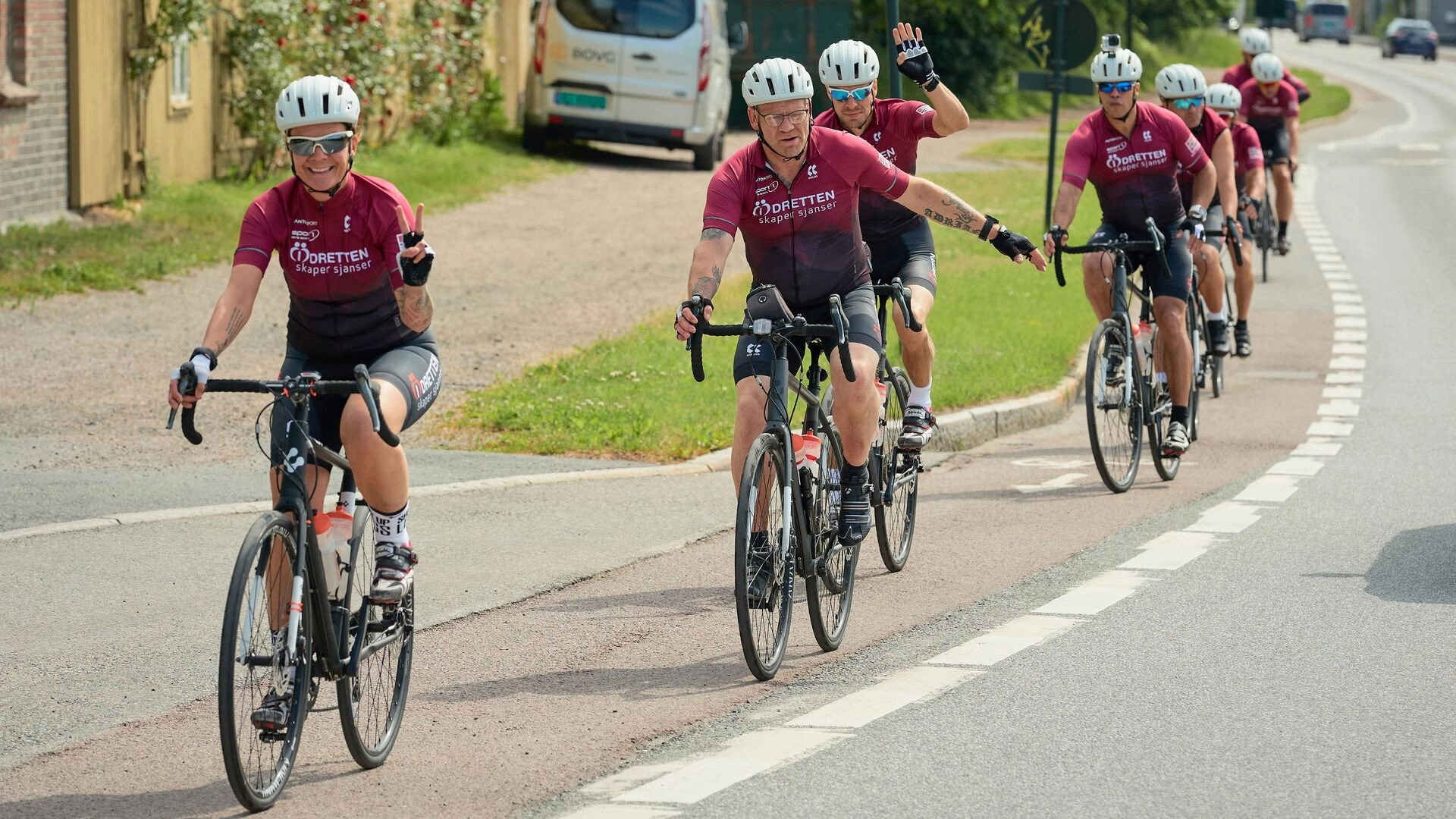 Petter uteligger: Idretten Skaper Sjanser