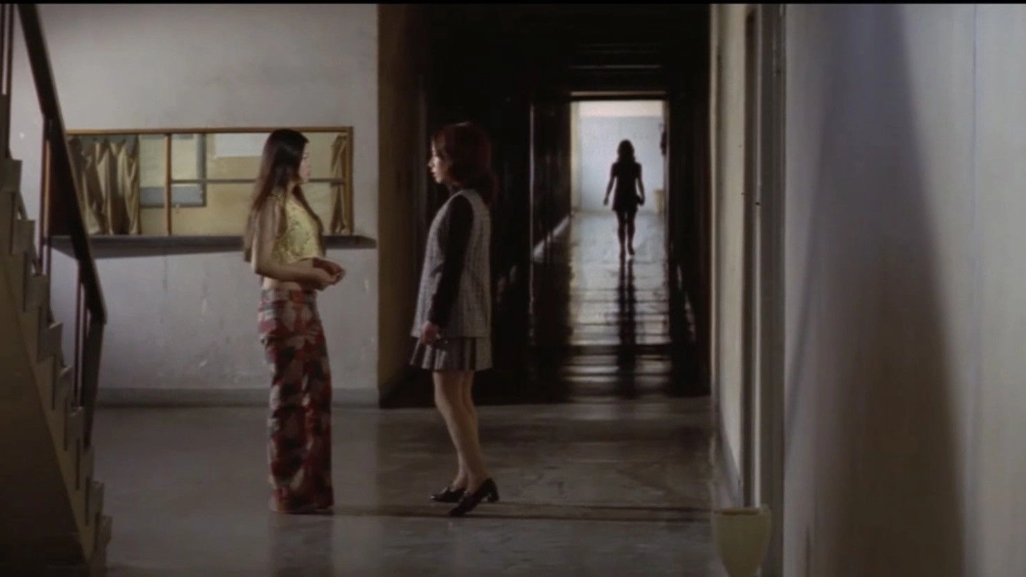Apartment Wife: Unforgettable Night