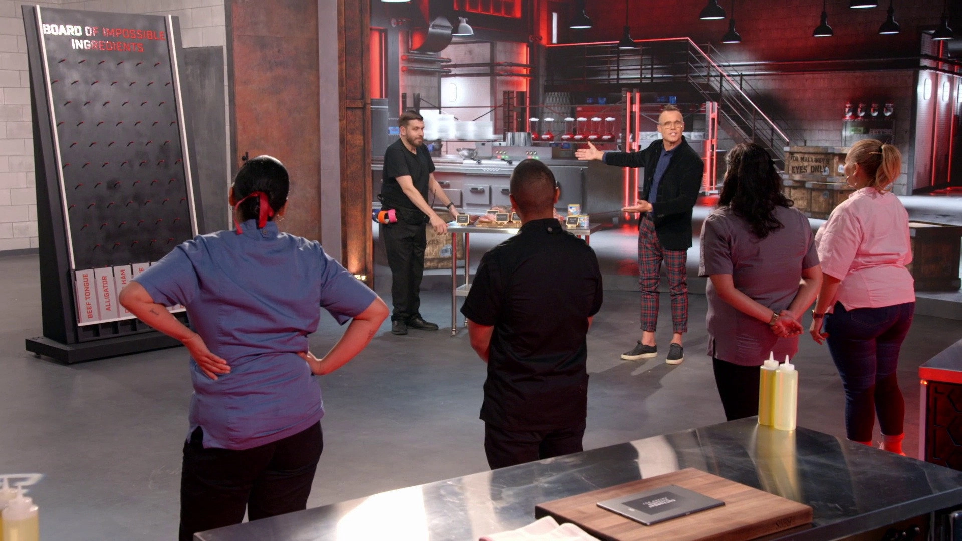 Cutthroat Kitchen: Knives Out