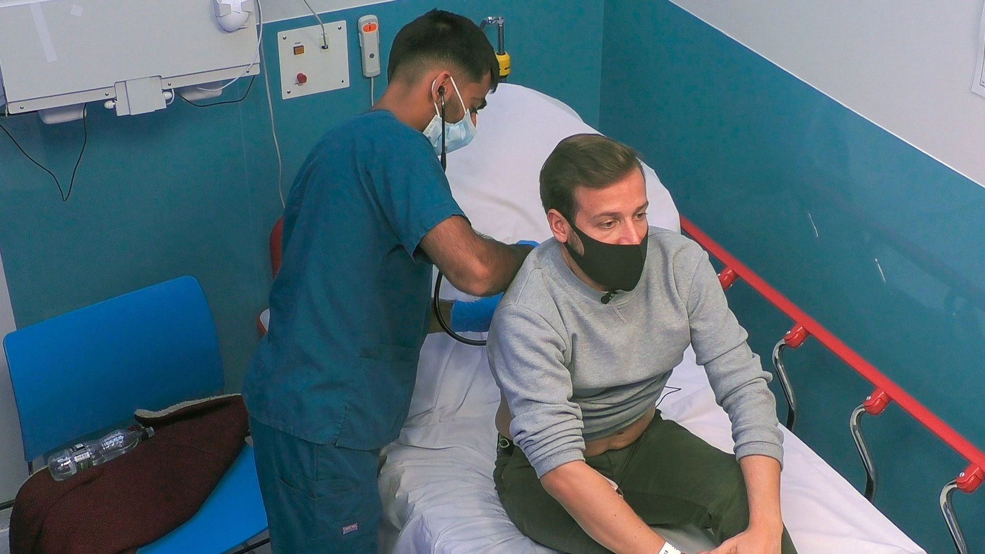 24 Hours in A&E