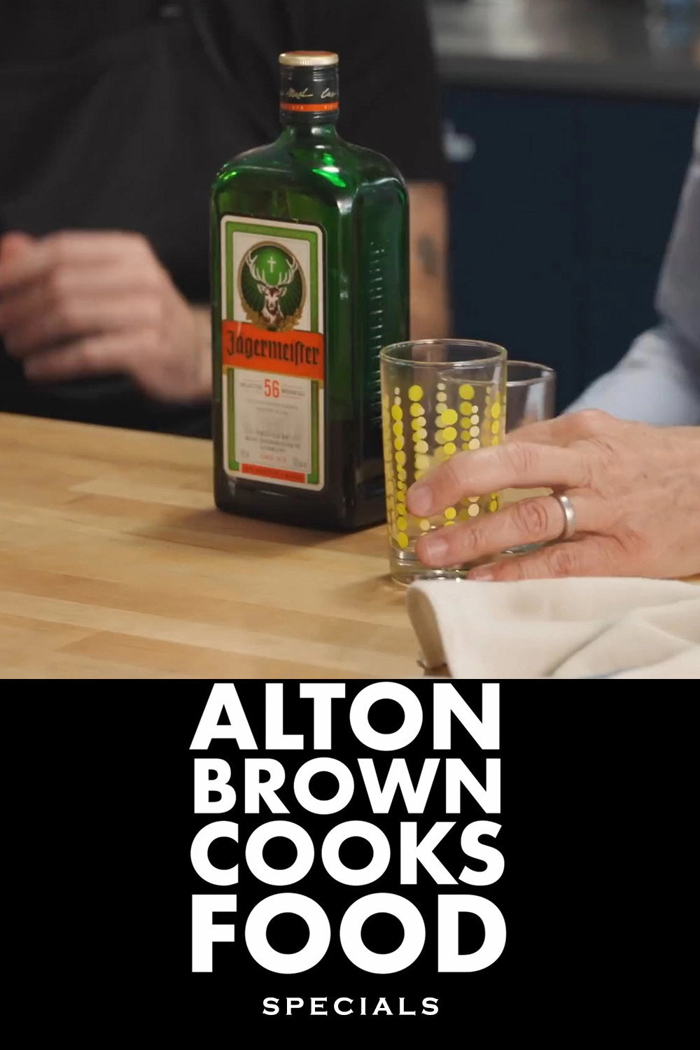Alton Brown Cooks Food