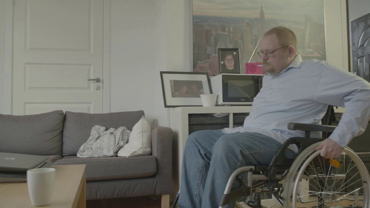 The not so awesome life of Captain Wheelchair