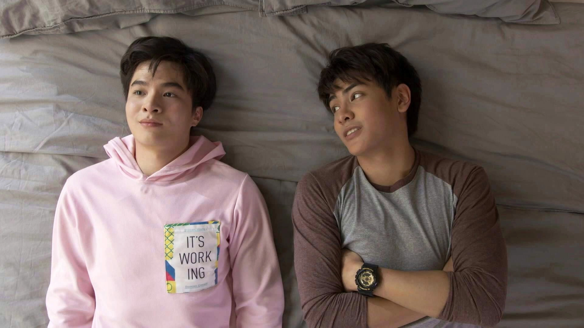 2 Moons 2