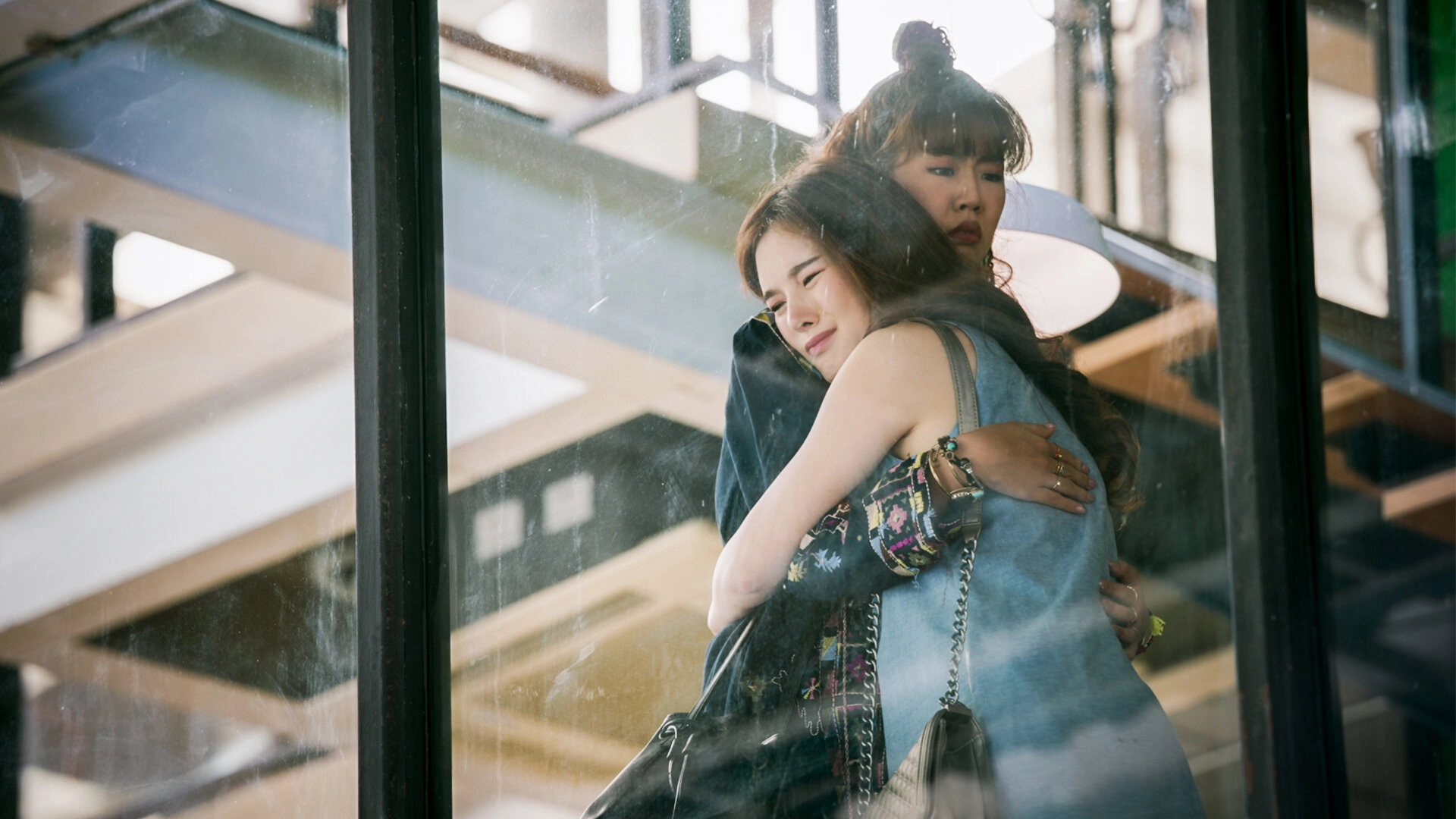 Bangkok Love Stories: Plead