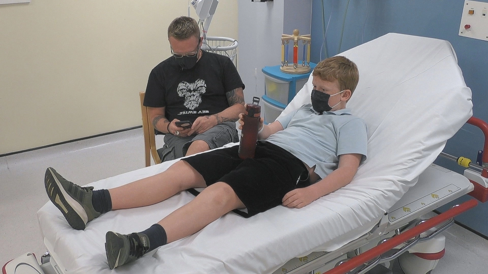 24 Hours in A&E