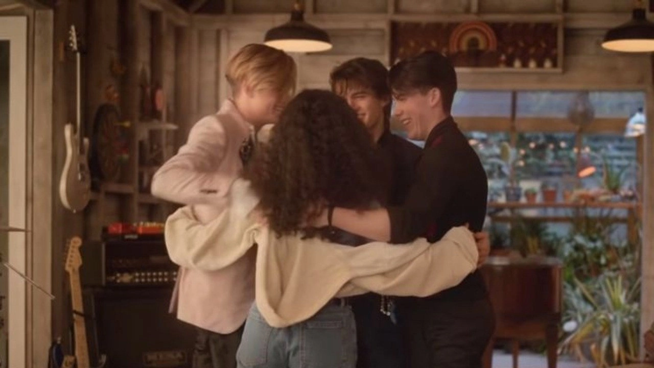 Julie and the Phantoms