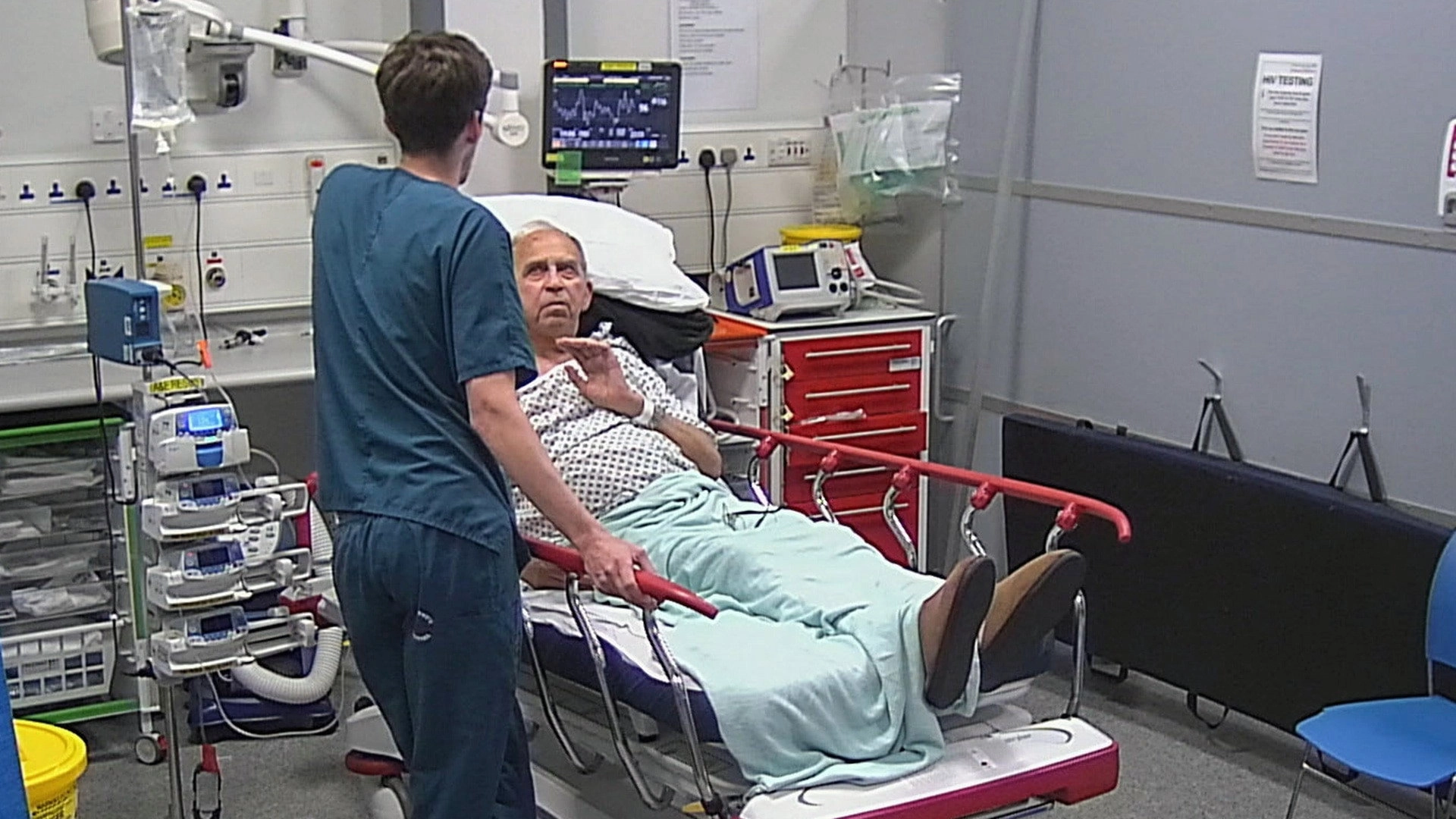 24 Hours in A&E