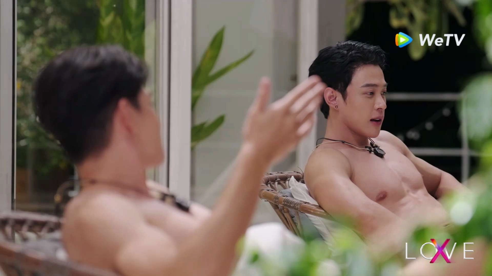 LOVE (X)