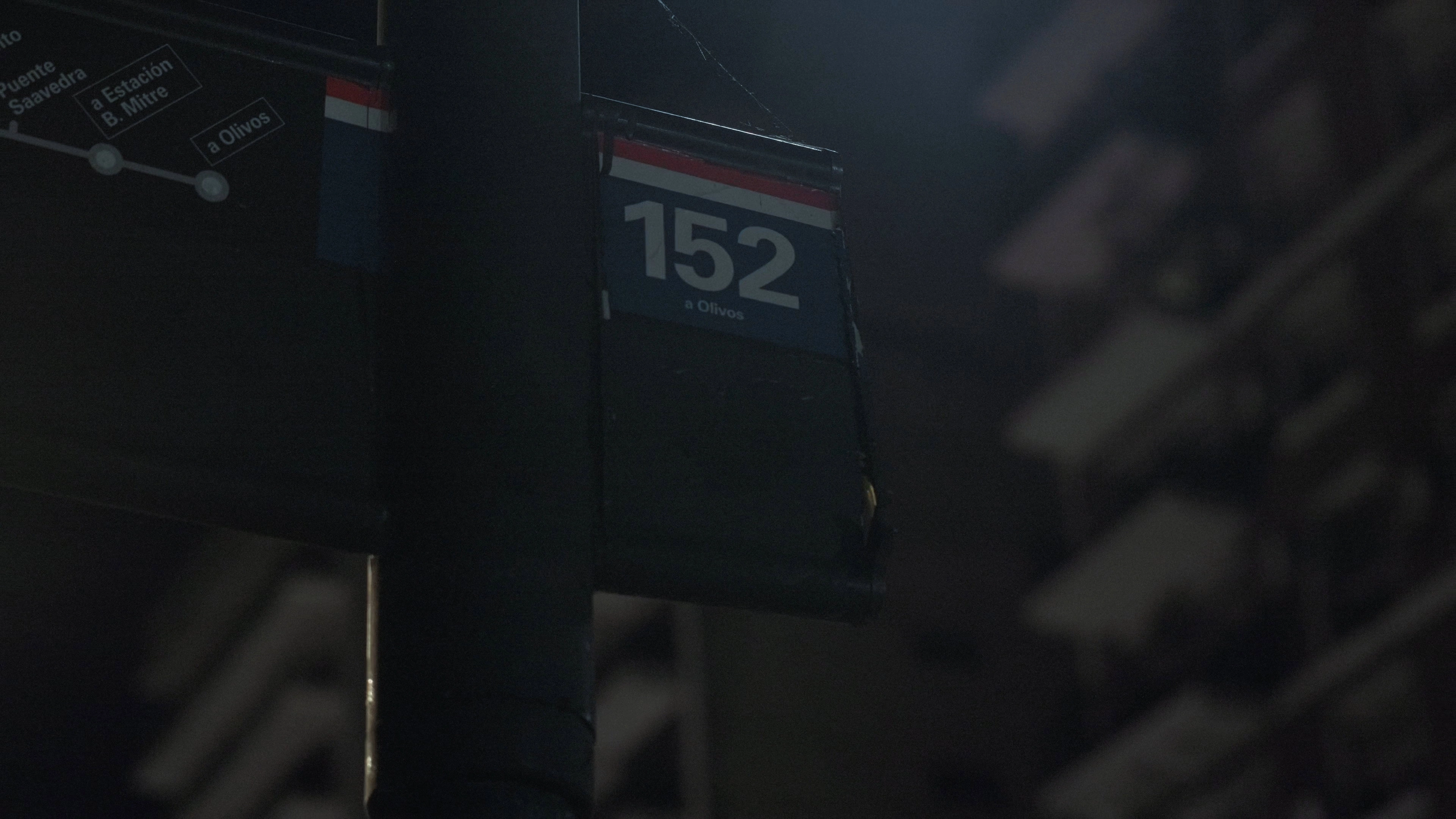 152