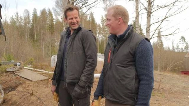 Folle og Almaas bygger hus