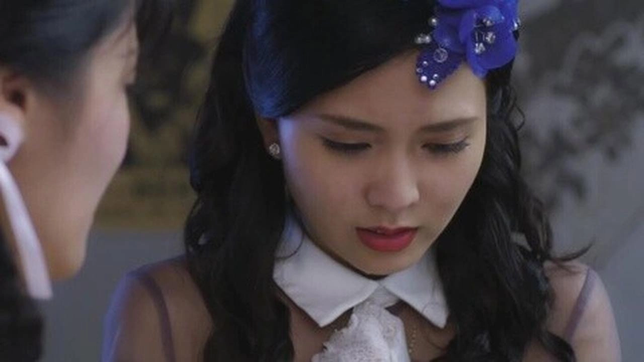 The Girl in Tassel Earring