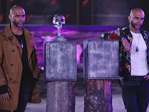 Skulls & Roses