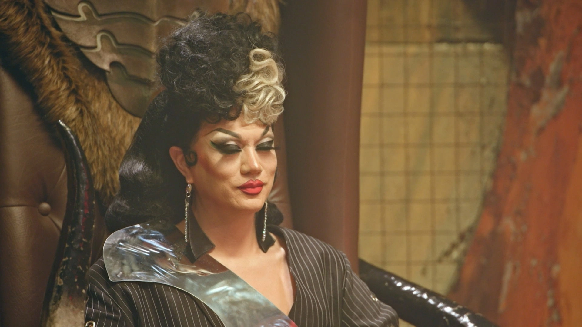 Drag Den