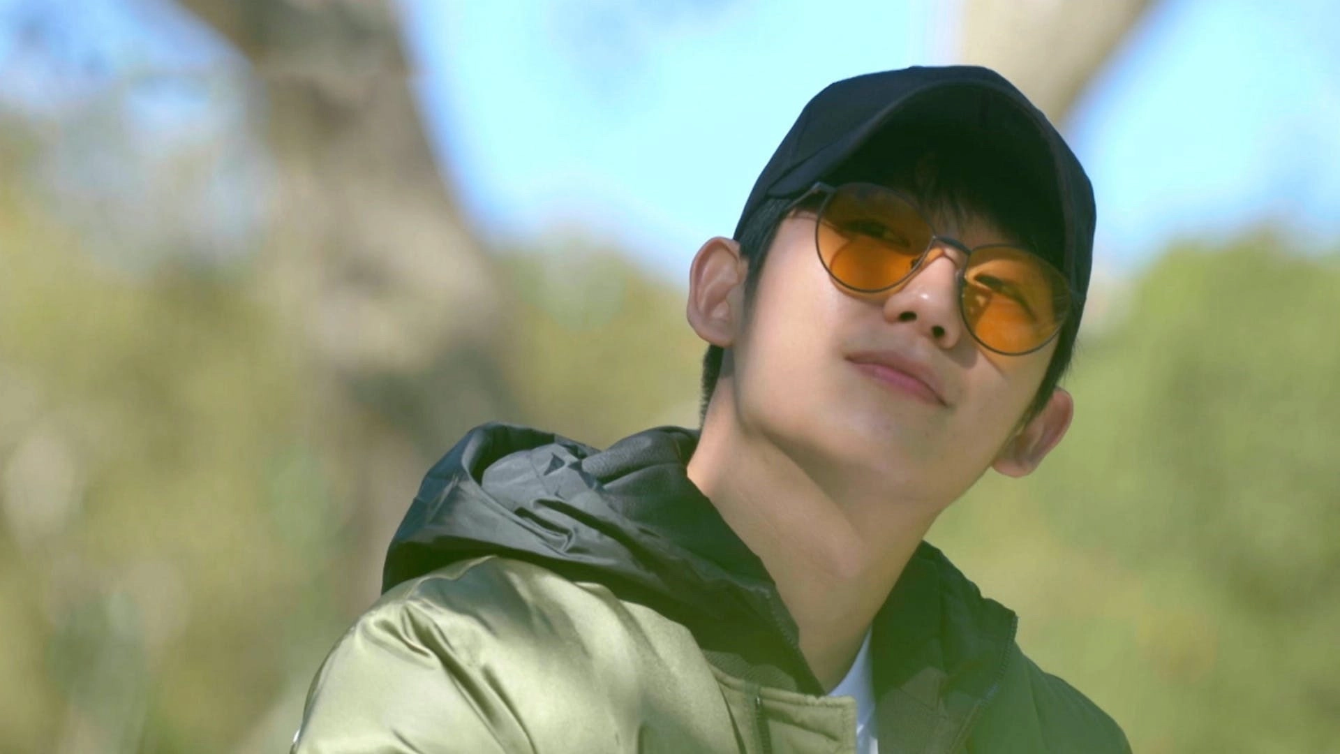 Jung Hae In's Travel Log