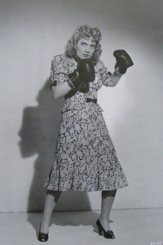 Ringside Maisie
