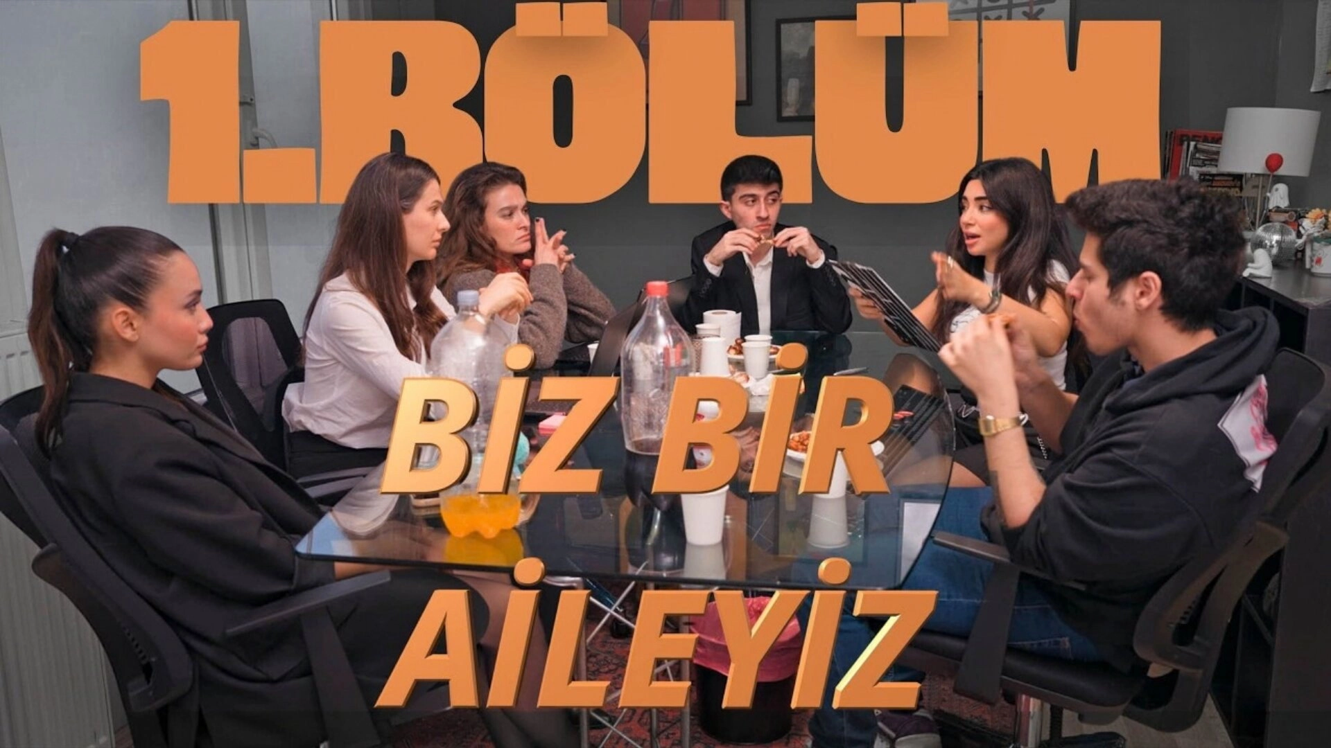Biz Bir Aileyiz