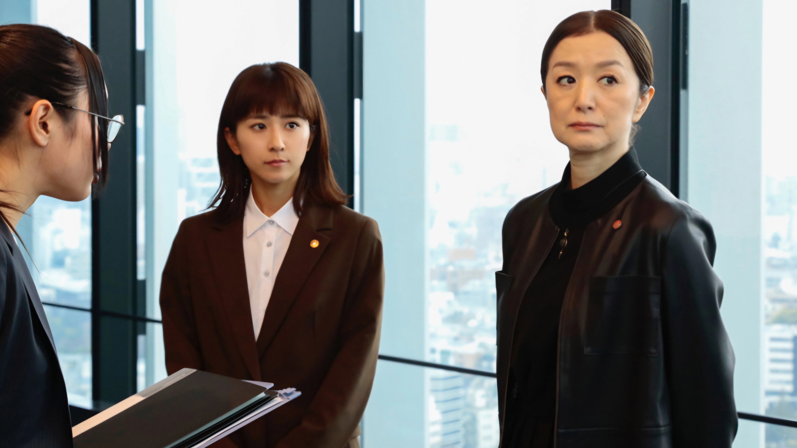 Women Document Detectives