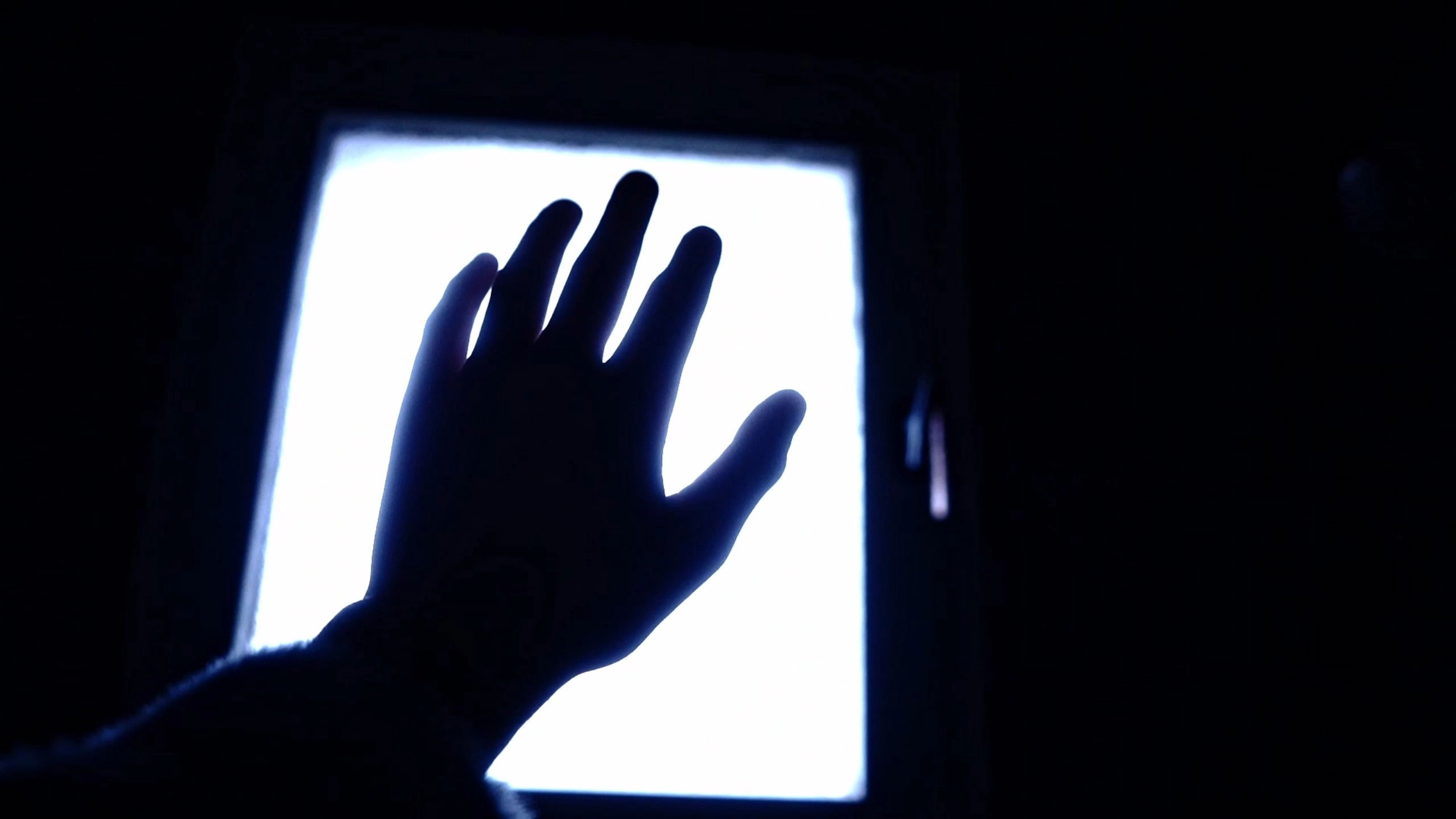 Cioranian hand