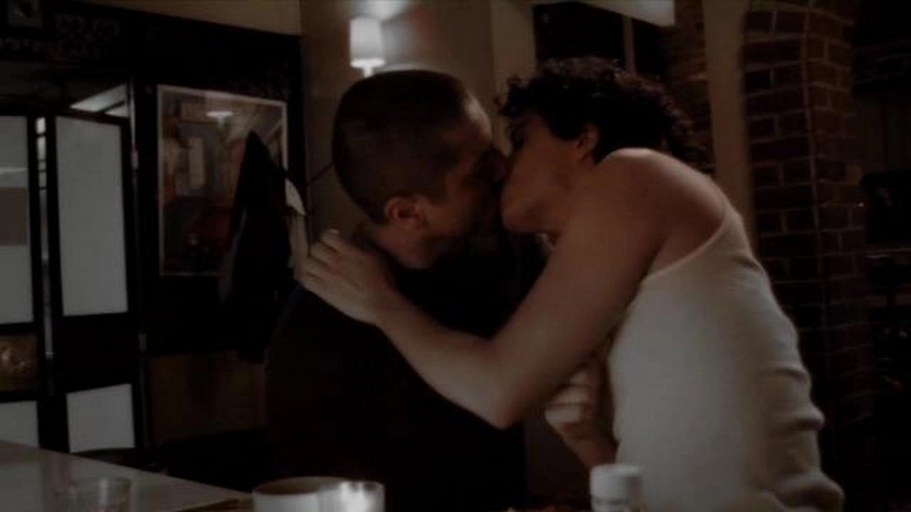 Elliot Loves