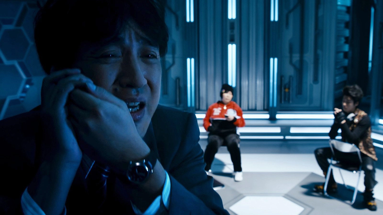 Businessmen vs. Aliens