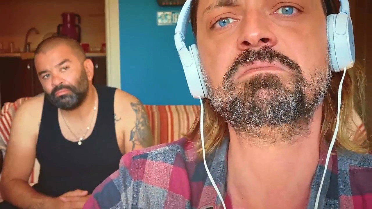 Pes Artık