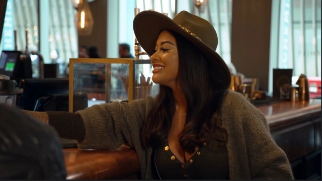 Celebs Go Dating