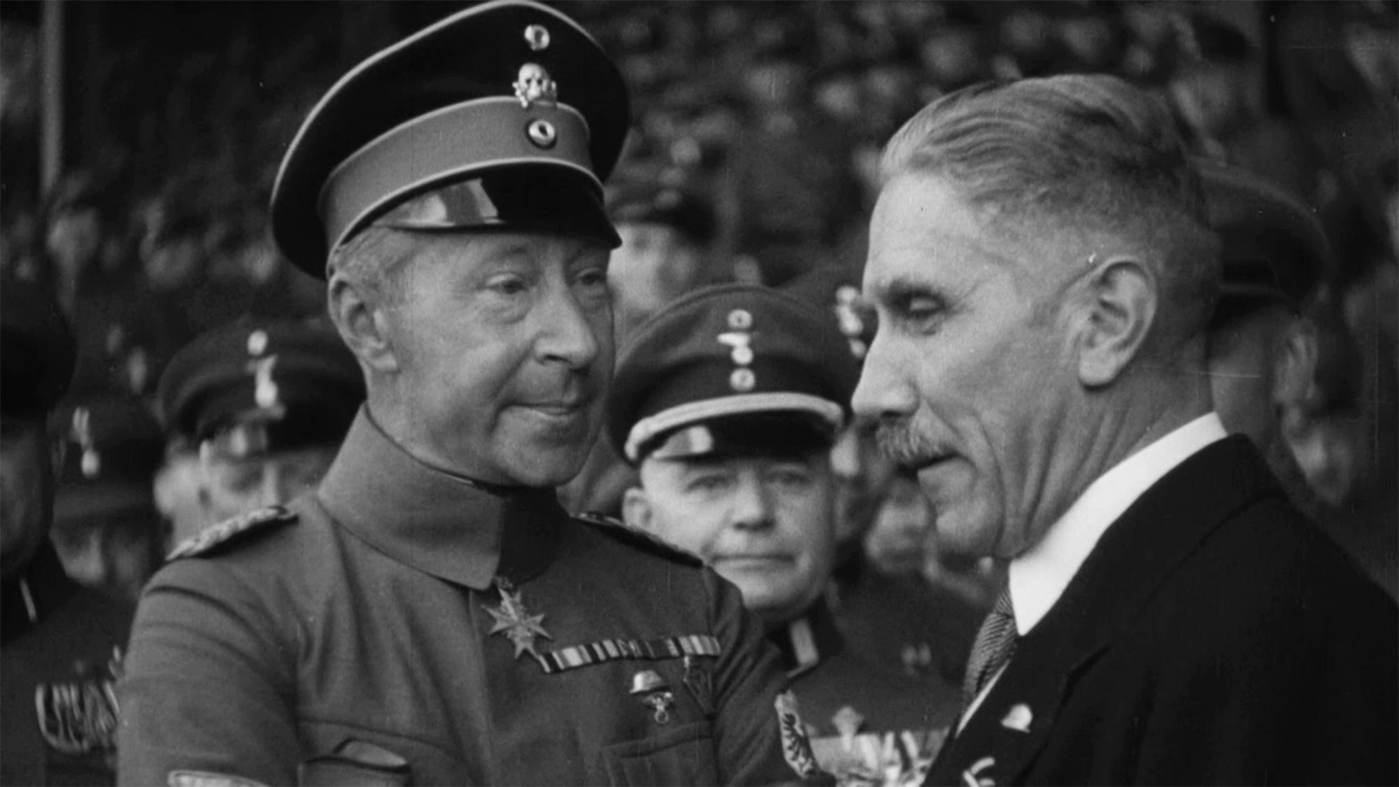 Royals at War