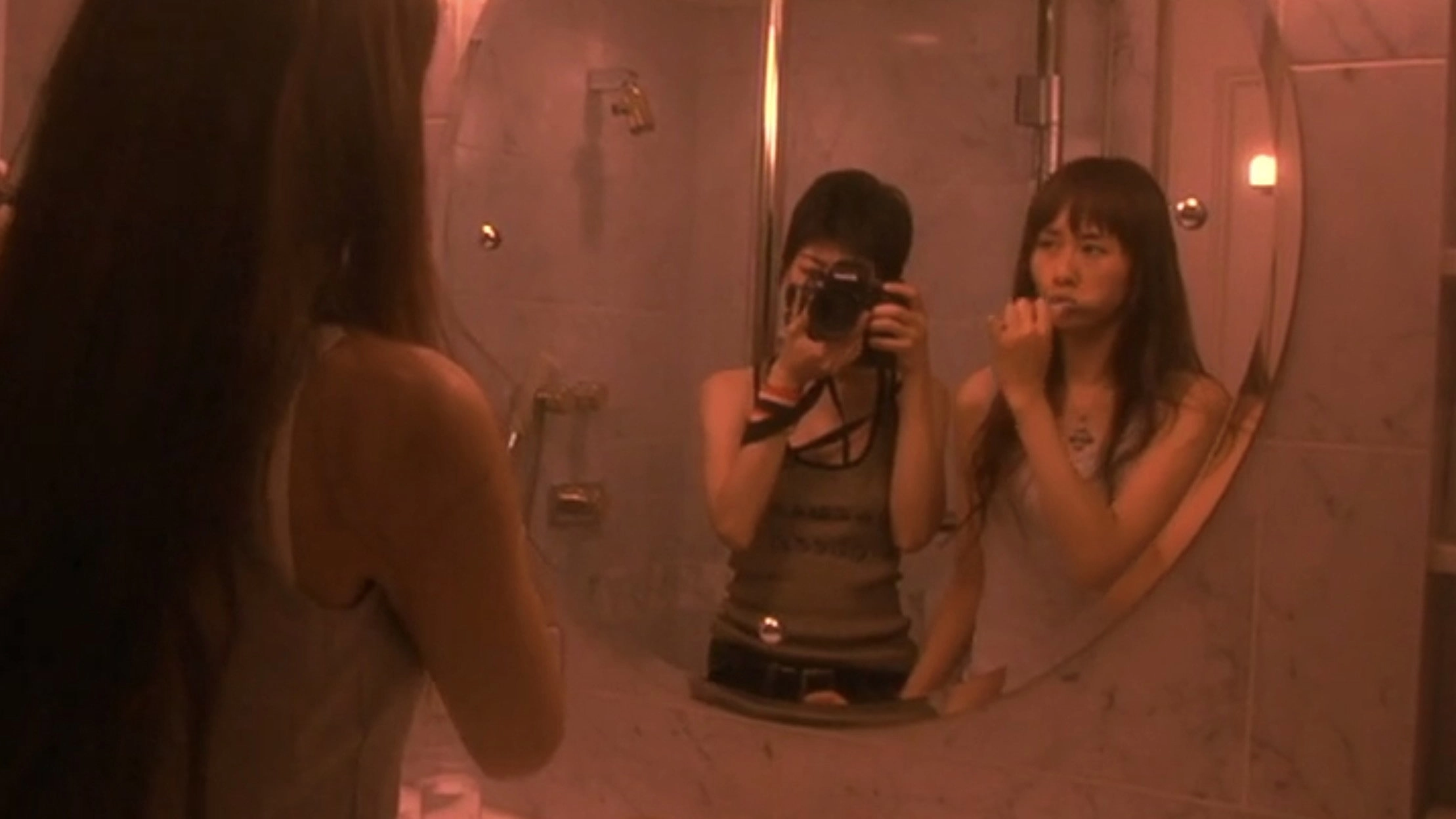 Girlfriend: Someone Please Stop the World