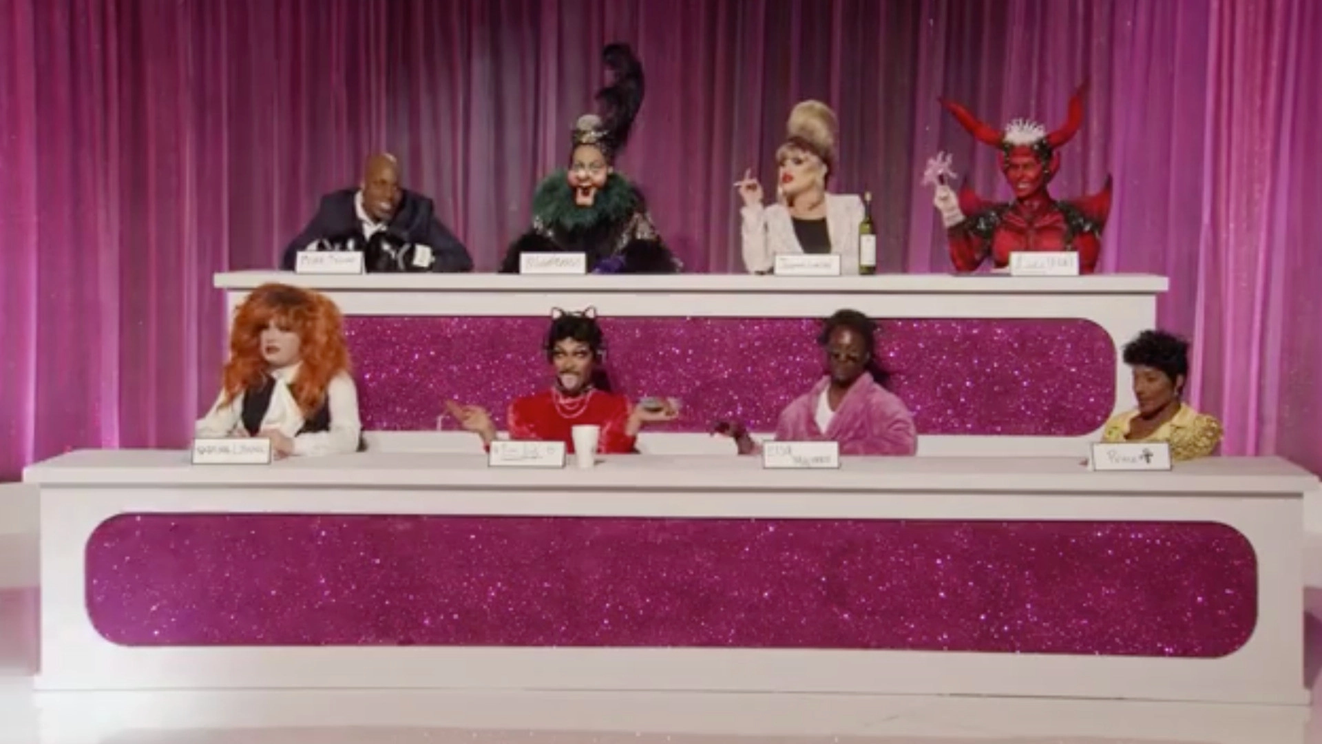 RuPaul's Drag Race All Stars: UNTUCKED