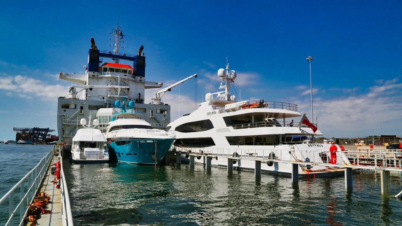 Mega Transports
