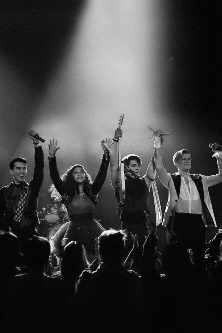 Julie and the Phantoms