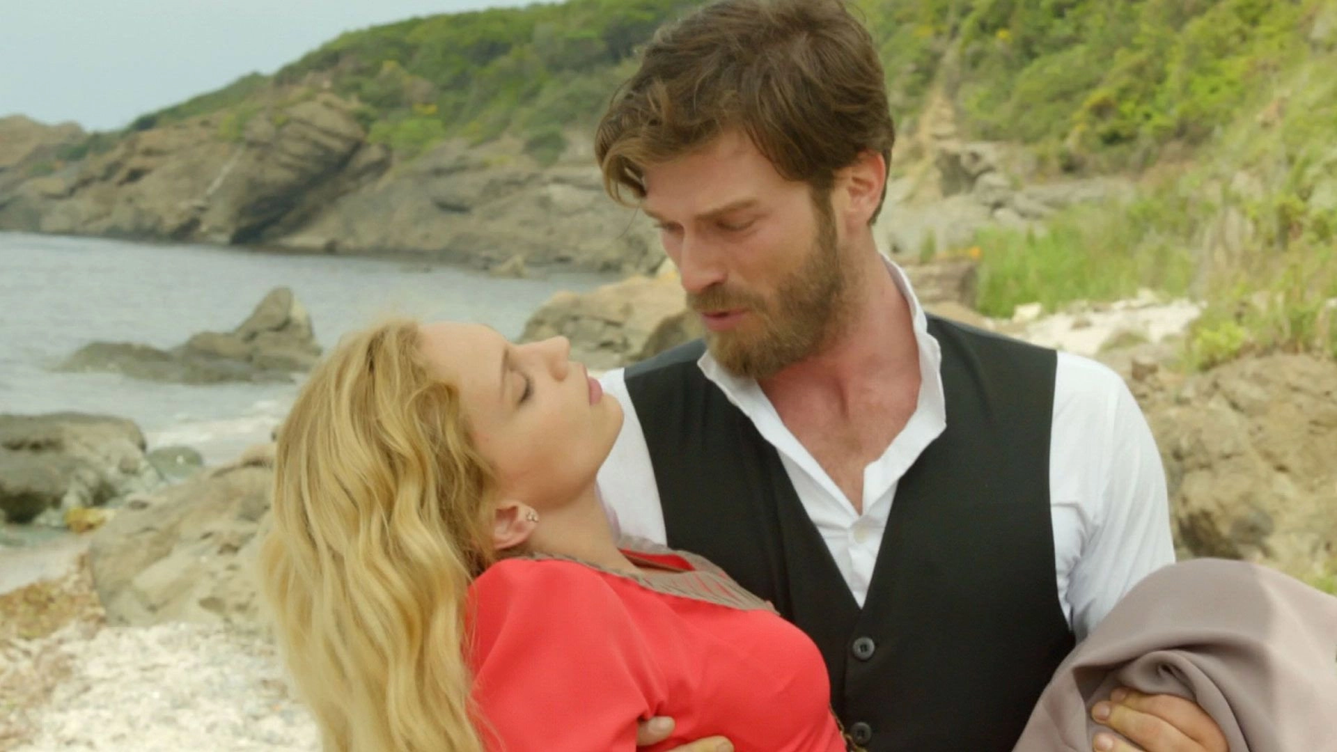 Kurt Seyit & Sura