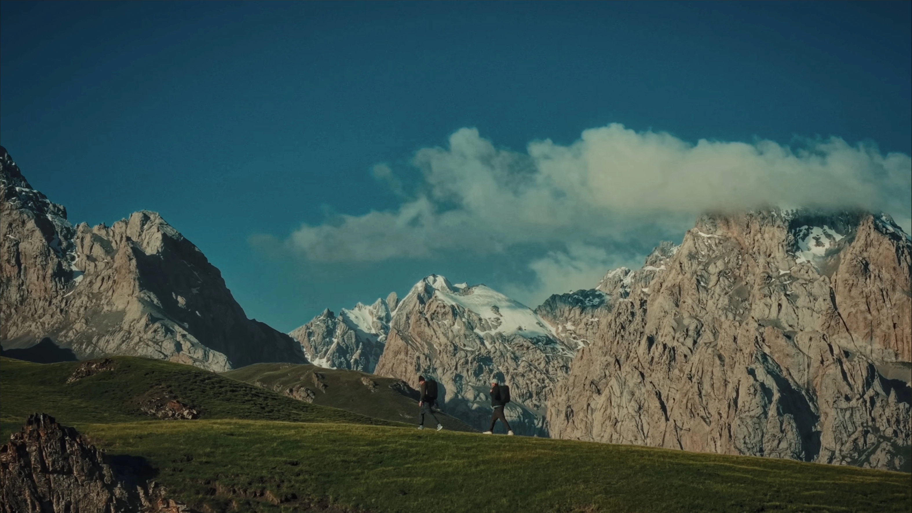 Tales from the Road | Exploring Kyrgyzstan & Uzbekistan