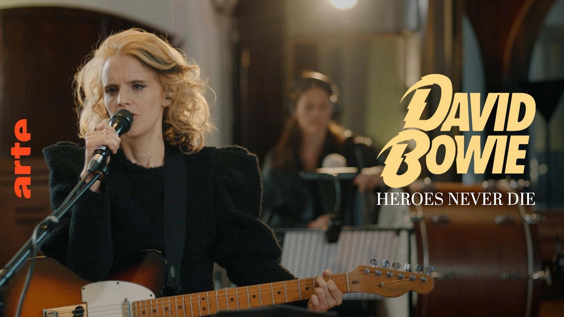 Tribute to David Bowie - Heroes Never Die