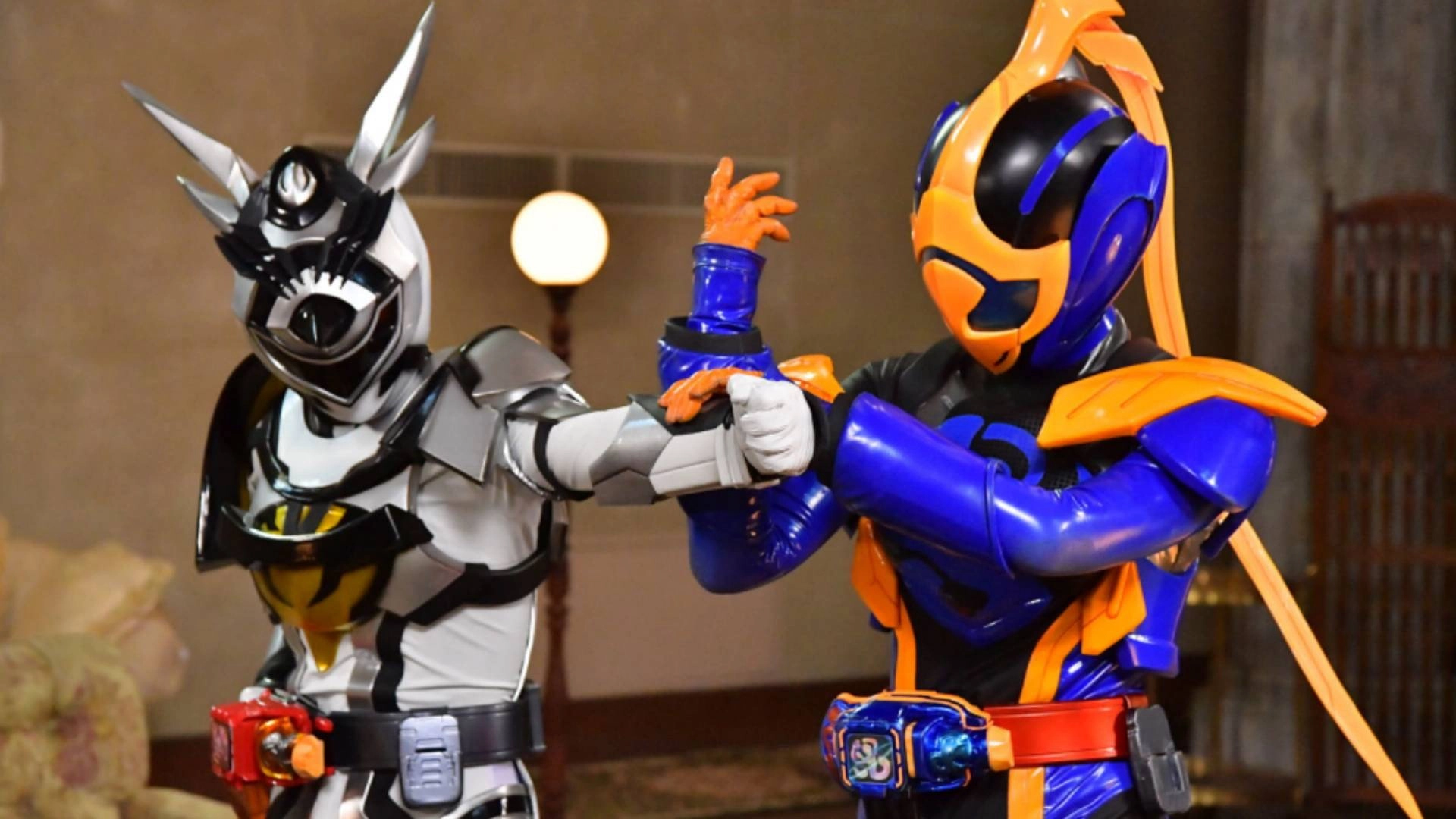 Kamen Rider Jeanne & Kamen Rider Aguilera with Girls Remix