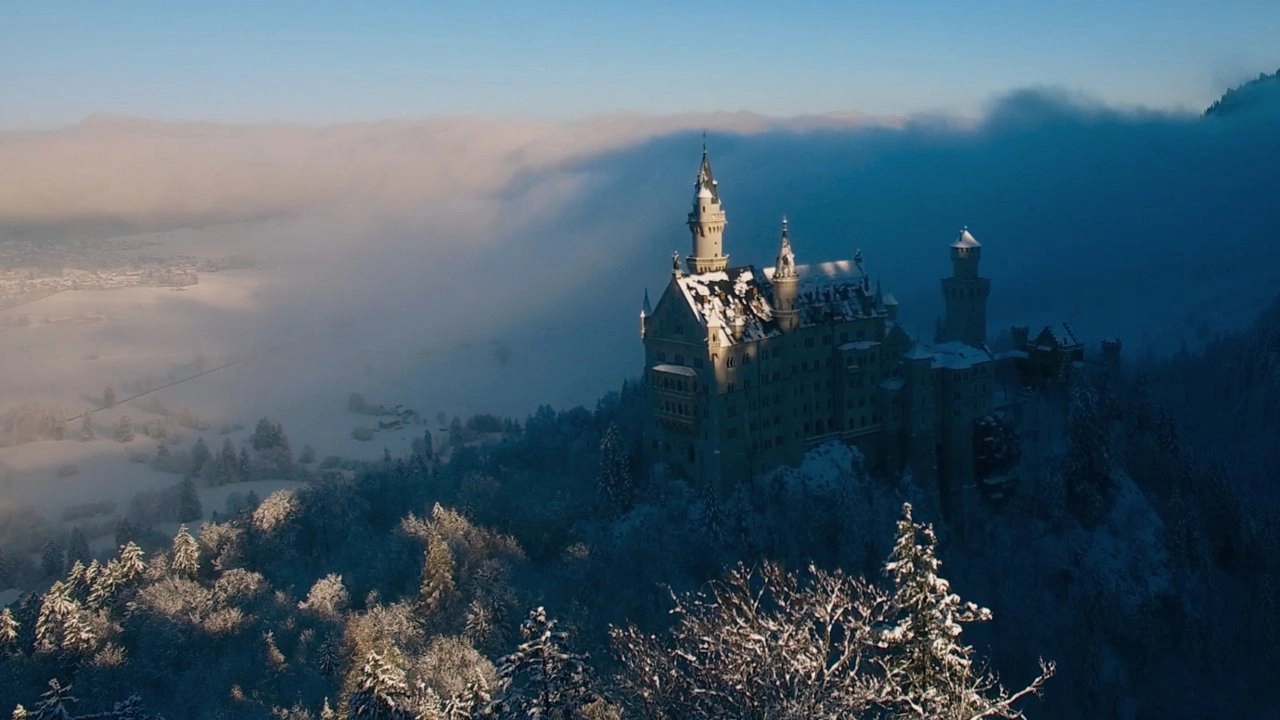 World's Greatest Palaces