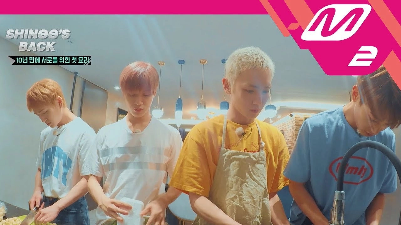 SHINee's BACK