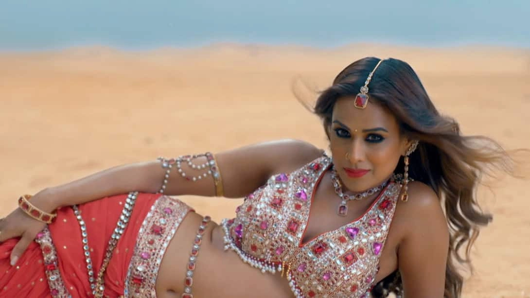 Suhagan Chudail