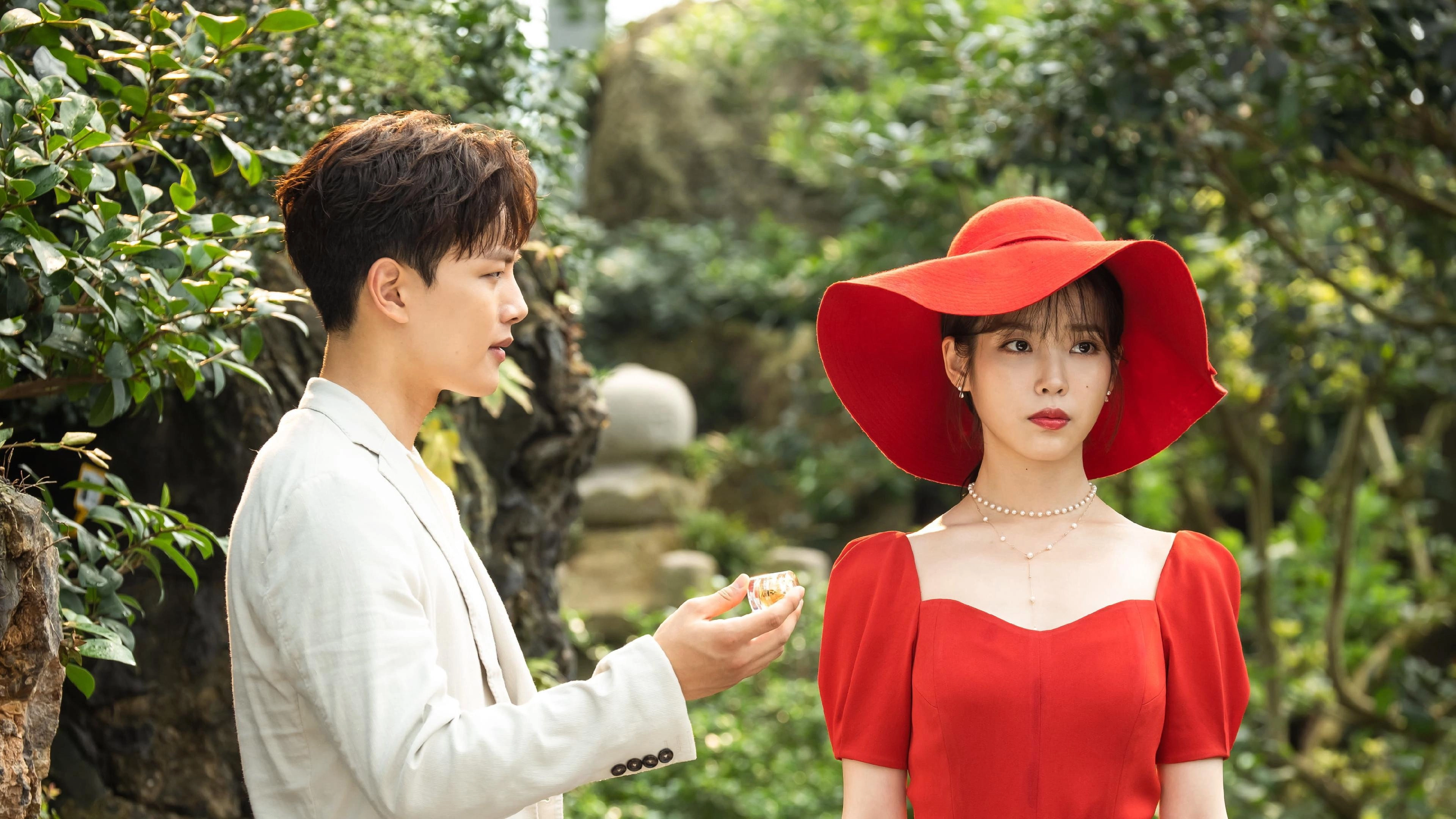 Hotel Del Luna