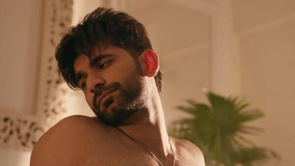 Mujhe Rang De