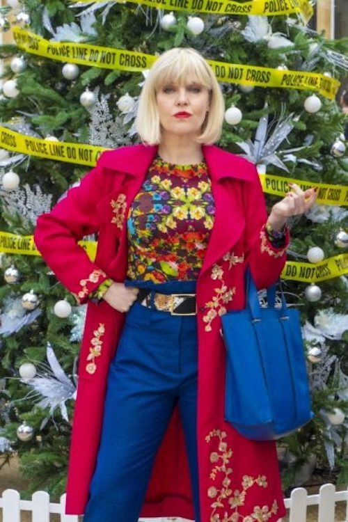 Agatha Raisin: Kissing Christmas Goodbye