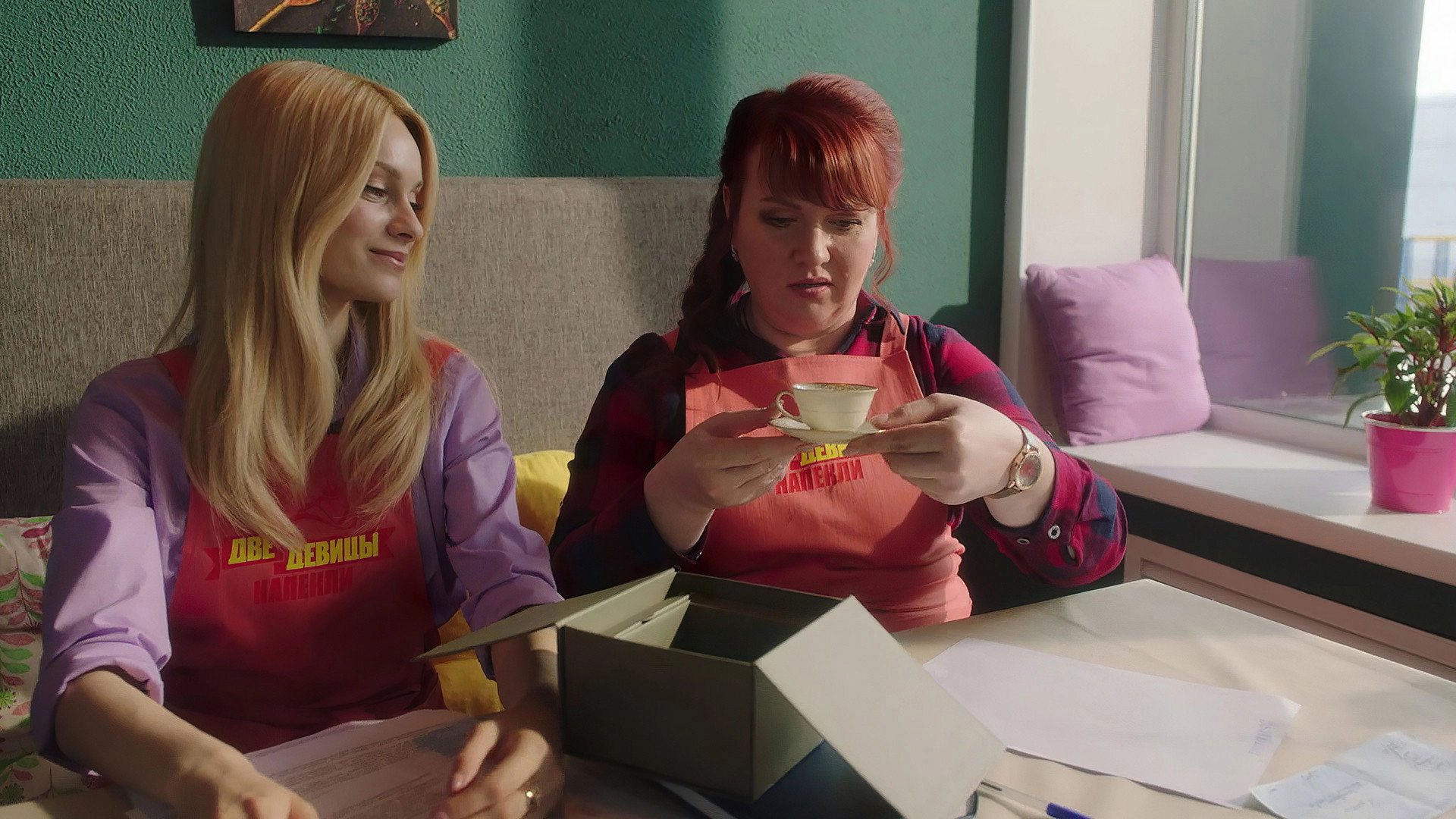 Two Broke Girls