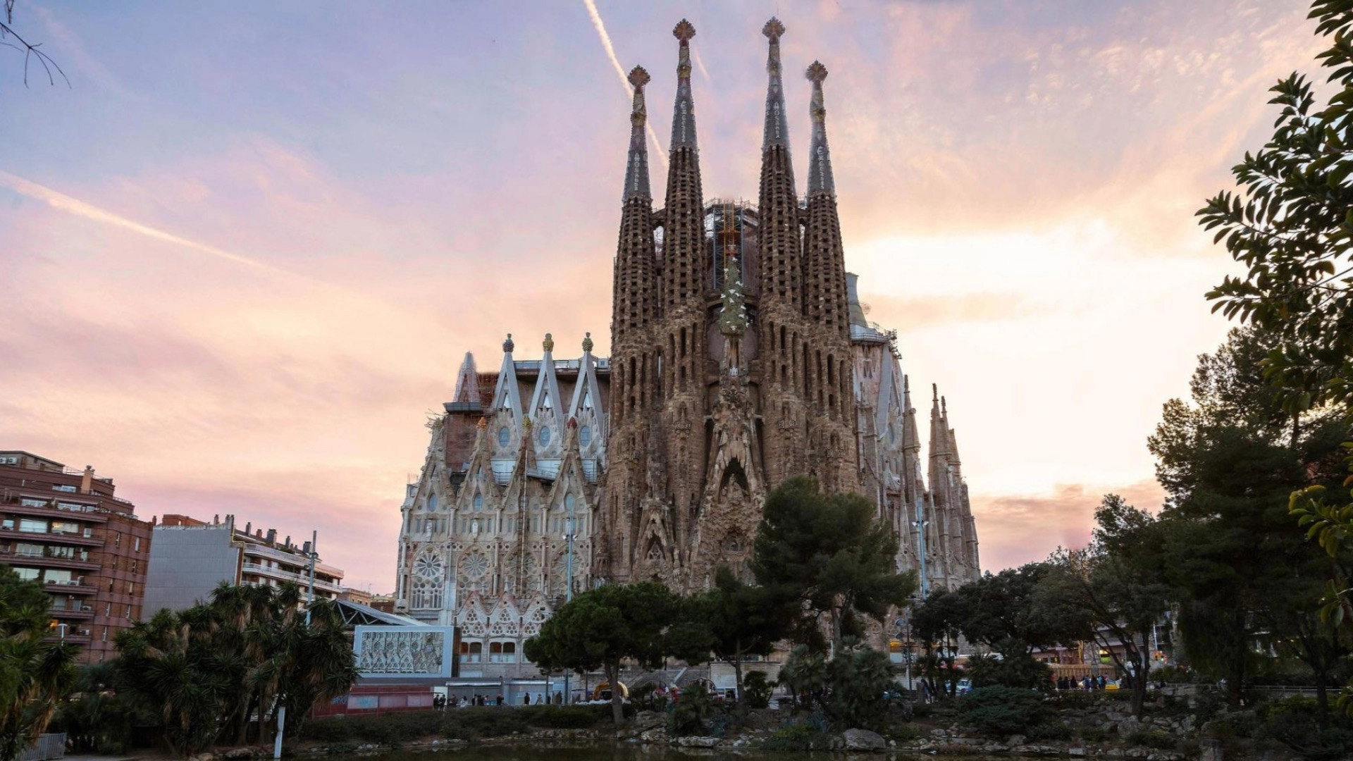 Sagrada Familia - Gaudi's challenge