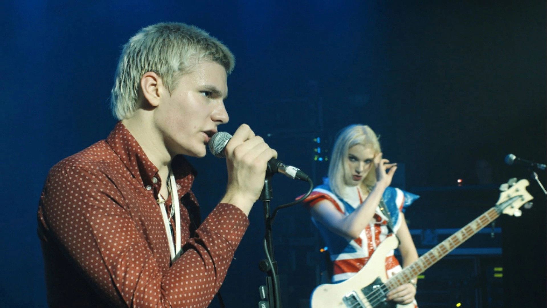 Tribute to David Bowie - Heroes Never Die