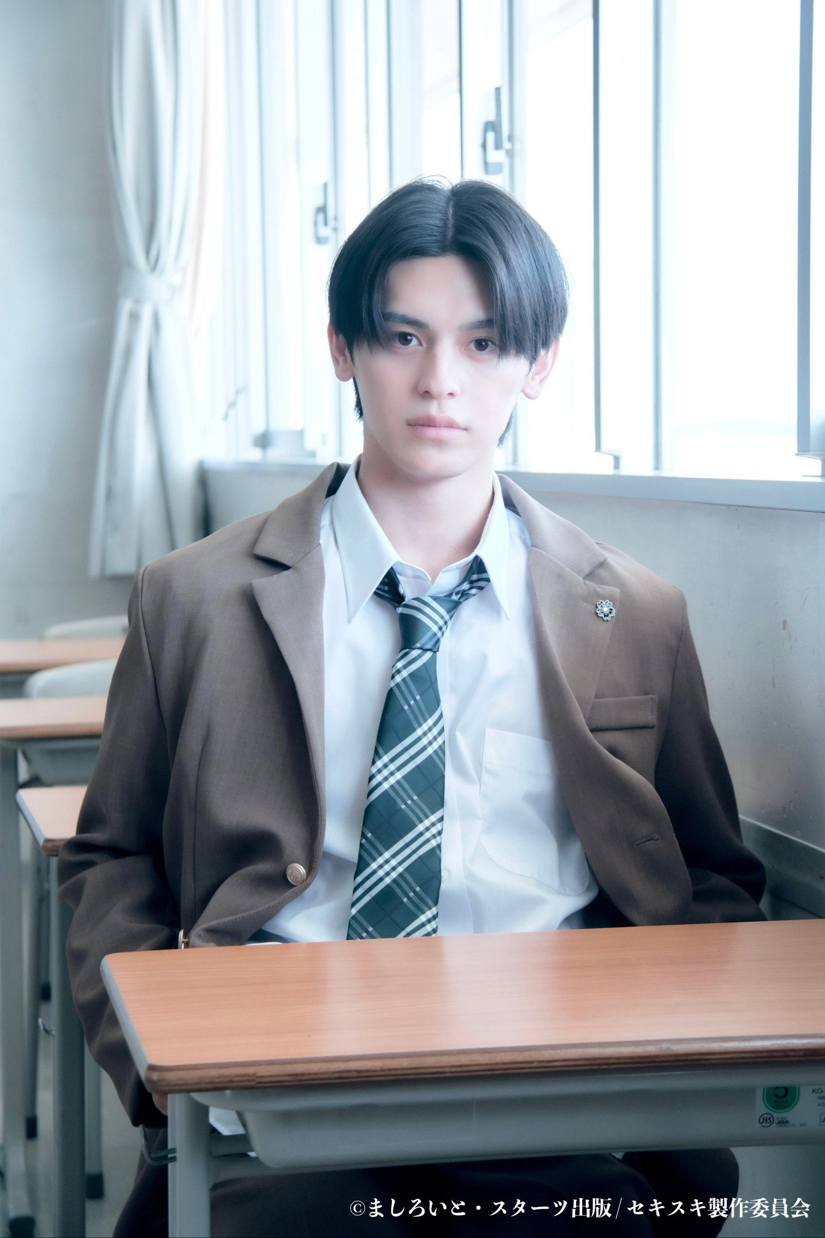 席替えしたら、どうやら後ろの男が俺のこと好きらしい