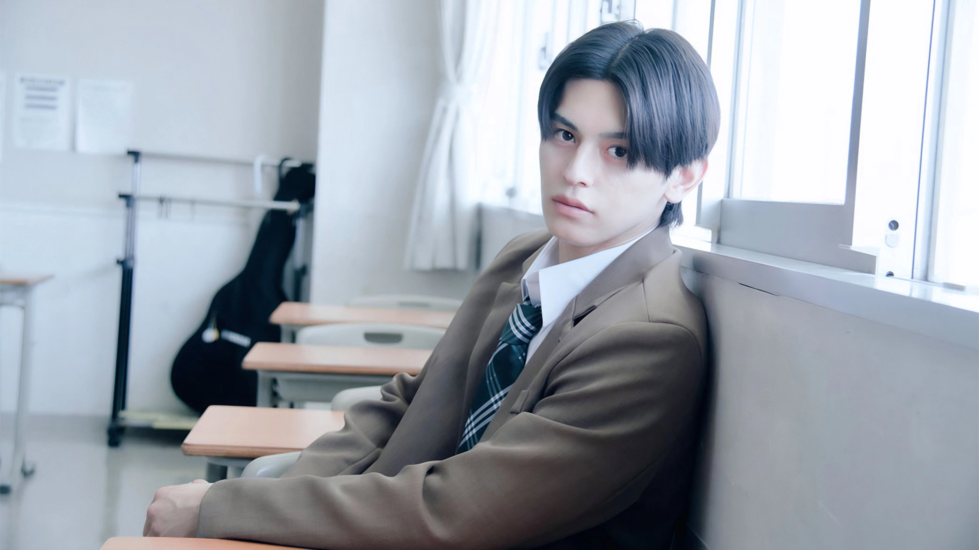 席替えしたら、どうやら後ろの男が俺のこと好きらしい