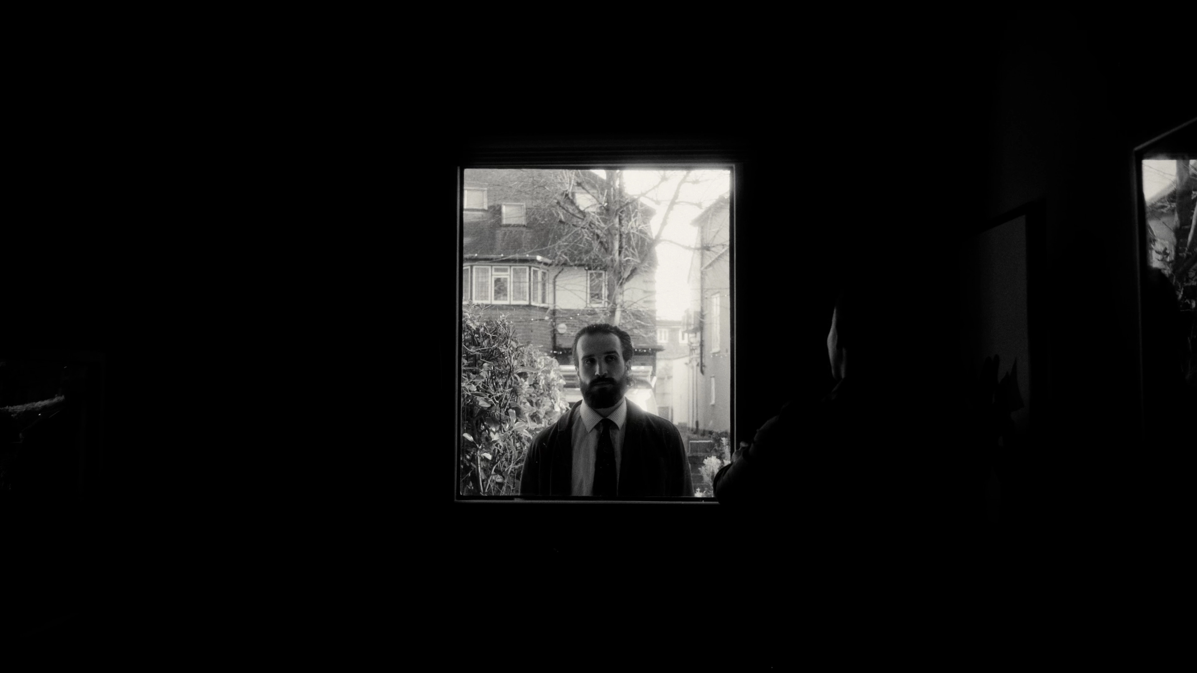 Should to Shoulder